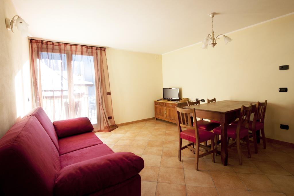 Residence La Corte Vezza dʼOglio Zimmer foto