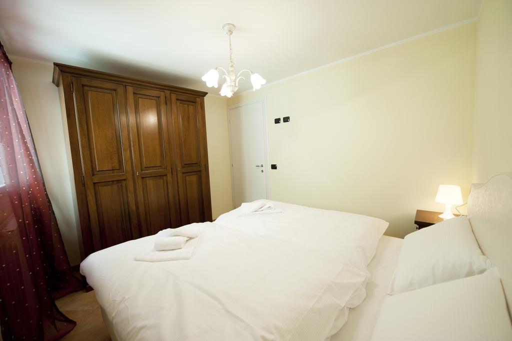 Residence La Corte Vezza dʼOglio Zimmer foto