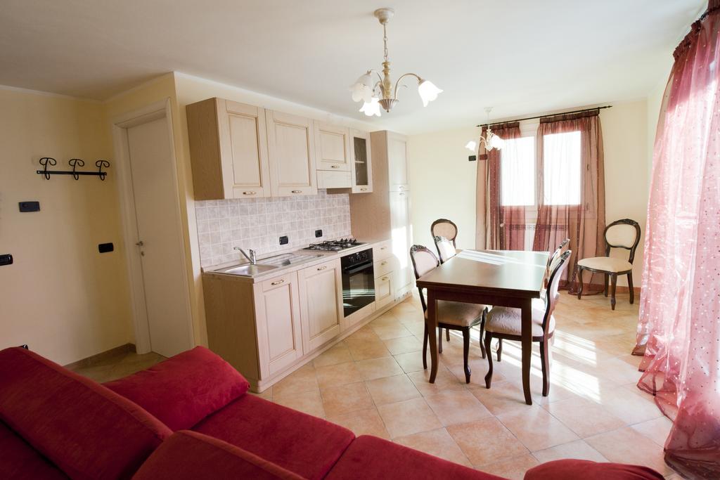 Residence La Corte Vezza dʼOglio Zimmer foto